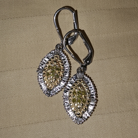 Yellow & White Diamond Leverback Earrings, 925 Silver, 14K YG/Platinum, 0.24 cts - Picture 4 of 9